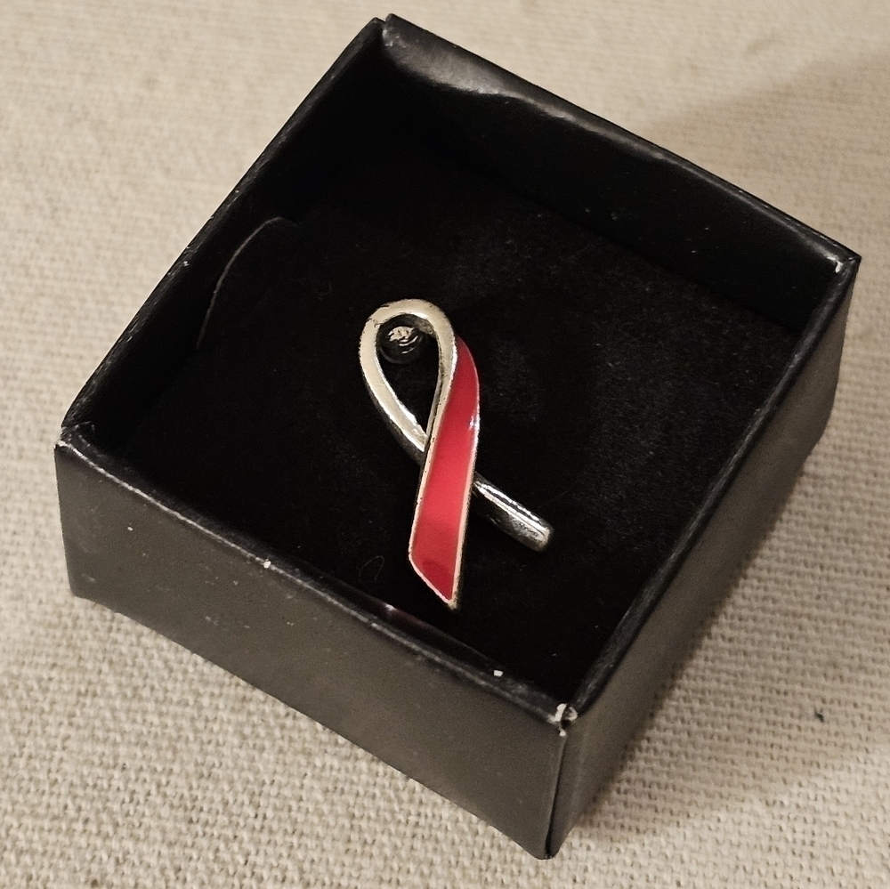 AVON Signed Silvertone Pink Ribbon Global Breast Cancer Crusade Pin